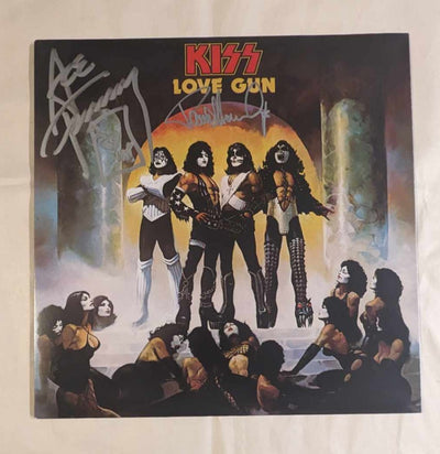 KISSONLINE KISS PAUL STANLEY and ACE FREHLEY signed LOVE GUN LP KOL EX colored vinyl KISS