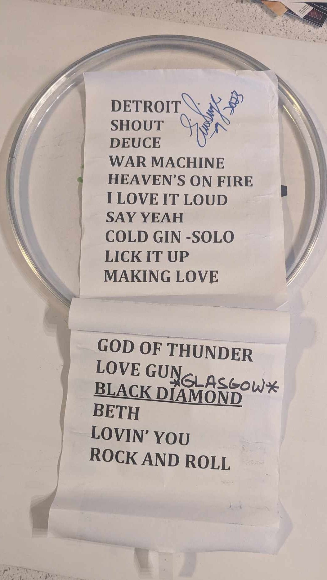 7-8-2023 GLASGOW SCOTLAND Eric Singer Signed EOTR DRUMHEAD w SETLIST KISS