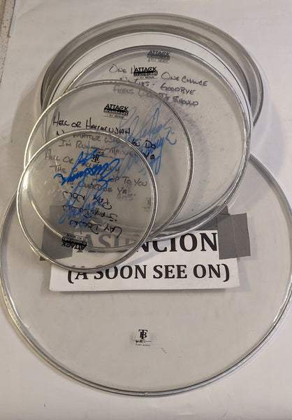 Asunción PARAGUAY 11-12-2012 ERIC SINGER Signed Stage-Used Drumhead Complete set of 8 KISS