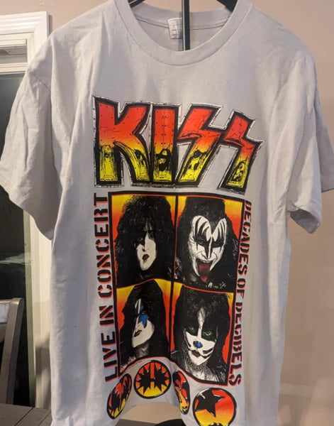 KISS Eric Singer Owned  2014 DECADES OF DECIBELS T-SHIRT New Unused  Personal Collection Medium