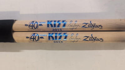 Eric Singer KISS 2015 40 Years Tour Signed set of 2 Eric Singer KISS Personal Collection