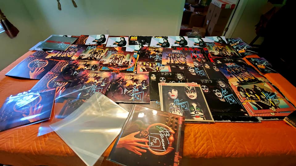 Kiss Signed Hotter Than Hell Album Kiss Autographed Album Record LP Cover Replica Christmas Gift / Birthday Gift / Valentine Gift Idea newest